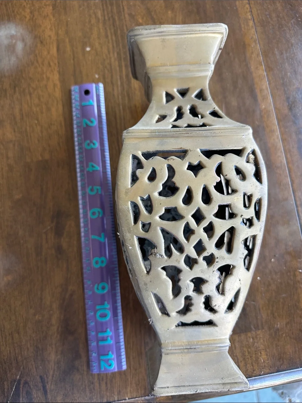N/A stylish carved